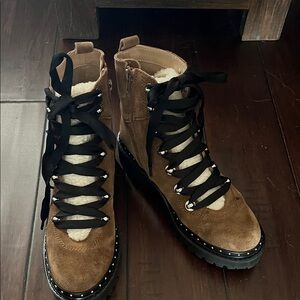 Steve Madden Brown Ankle Boots with Black Laces